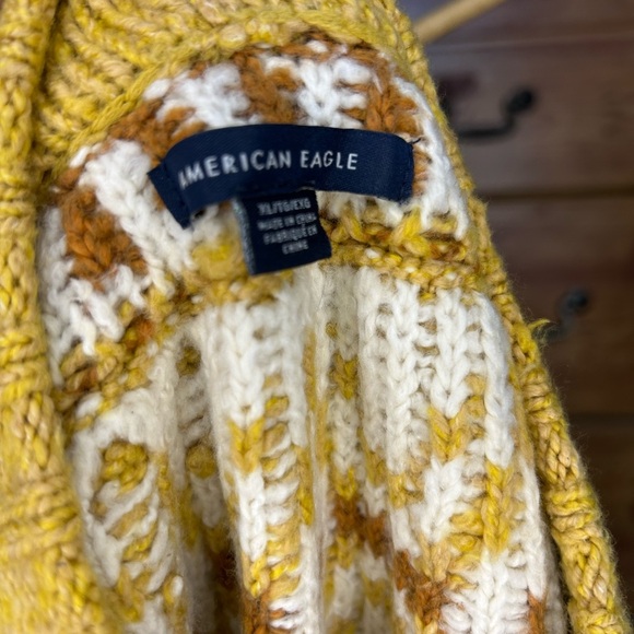 American Eagle Outfitters Yellow Patterned Sweater - Picture 3 of 3